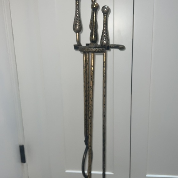 Vintage Adams Company Iowa Goldtone and Black Fireplace Tool Set - Picture 12 of 16